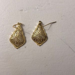Kendra Scott Earrings!